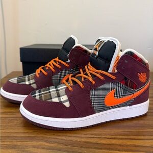 Jordan Sneakers — Mid Plaid Night Maroon